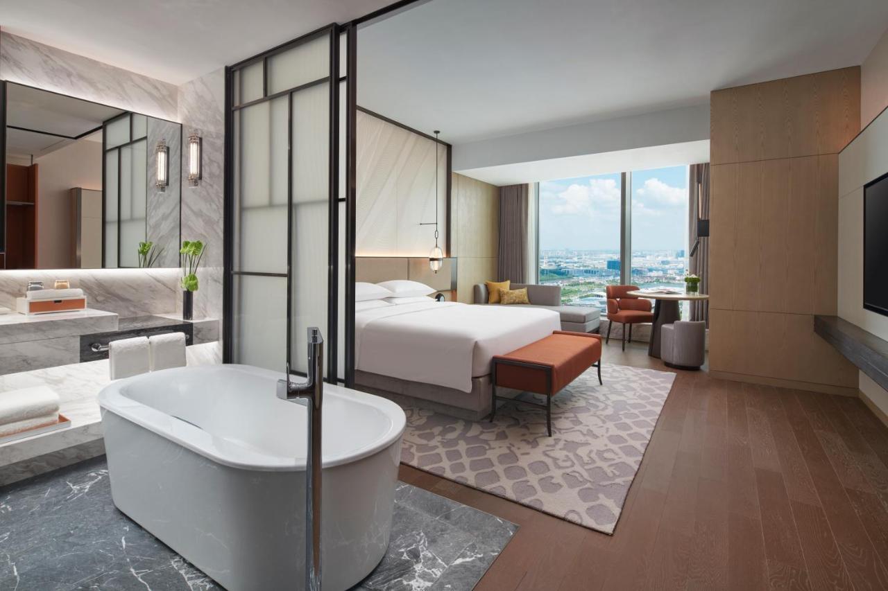 Hyatt Regency Changshu Kuncheng Lake Exterior photo